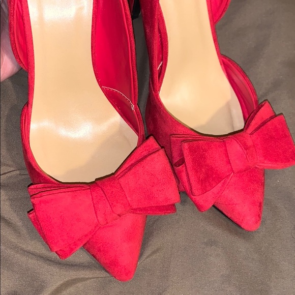 RED BOWED HEELS - Picture 2 of 4
